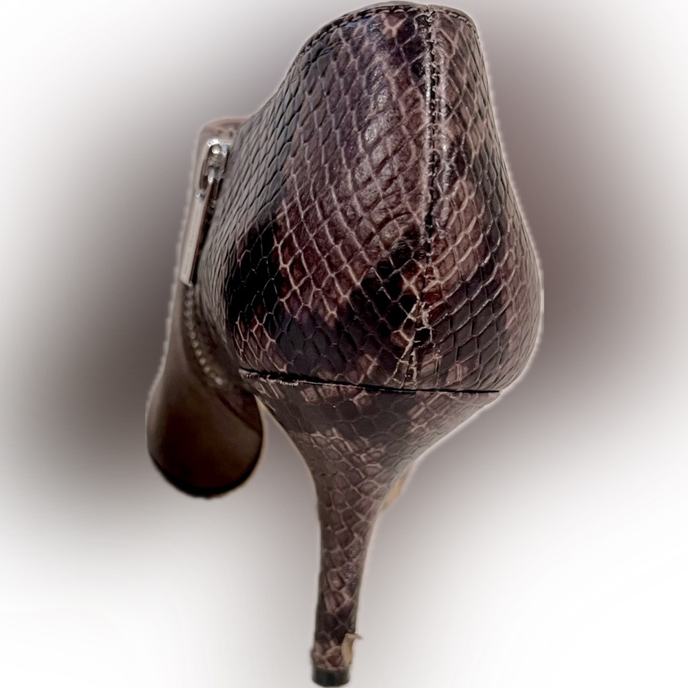 Michael Kors high heel bootie.  Taupe suede and rich brown snake skin leather. - Picture 4 of 6